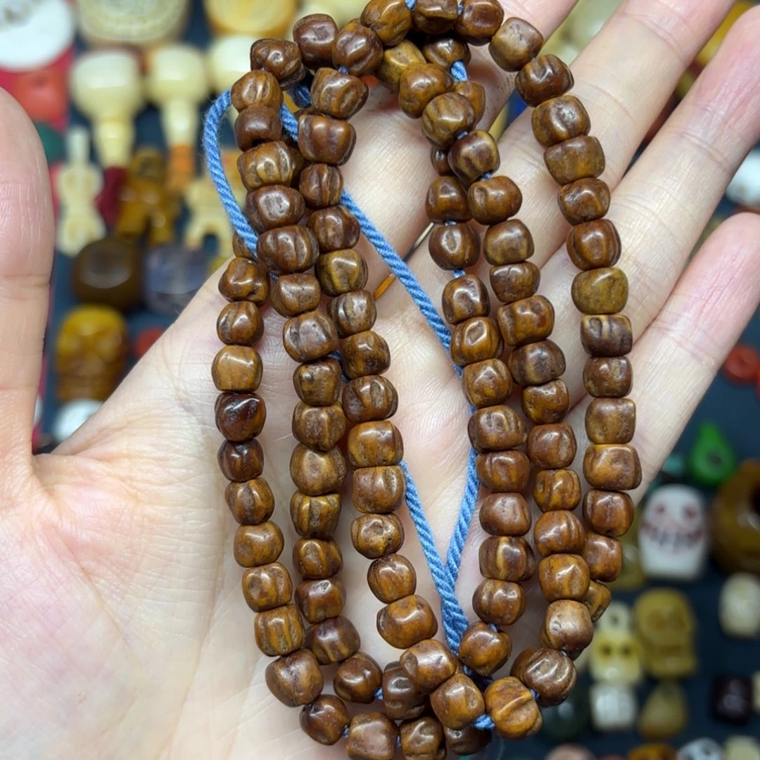 配饰和其他饰物一样具有的设计