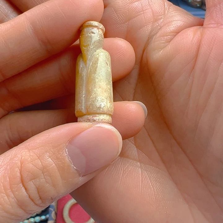 微***尘和田玉（糖玉）未镶嵌挂件