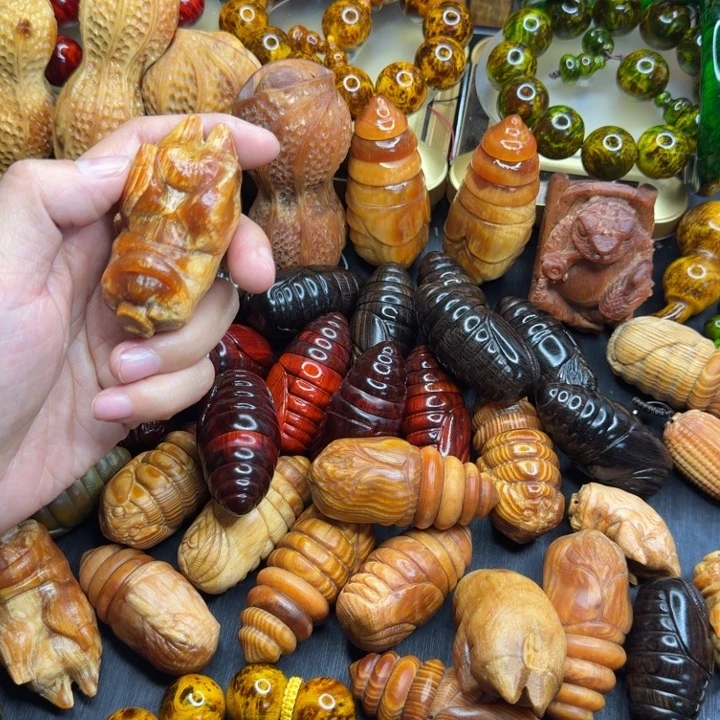 松木琥珀木文玩手串