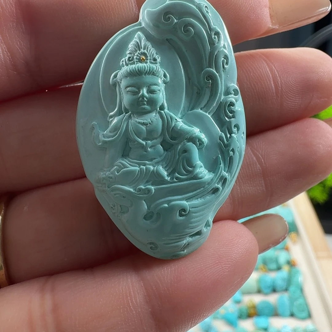 绿松石未镶嵌颈饰