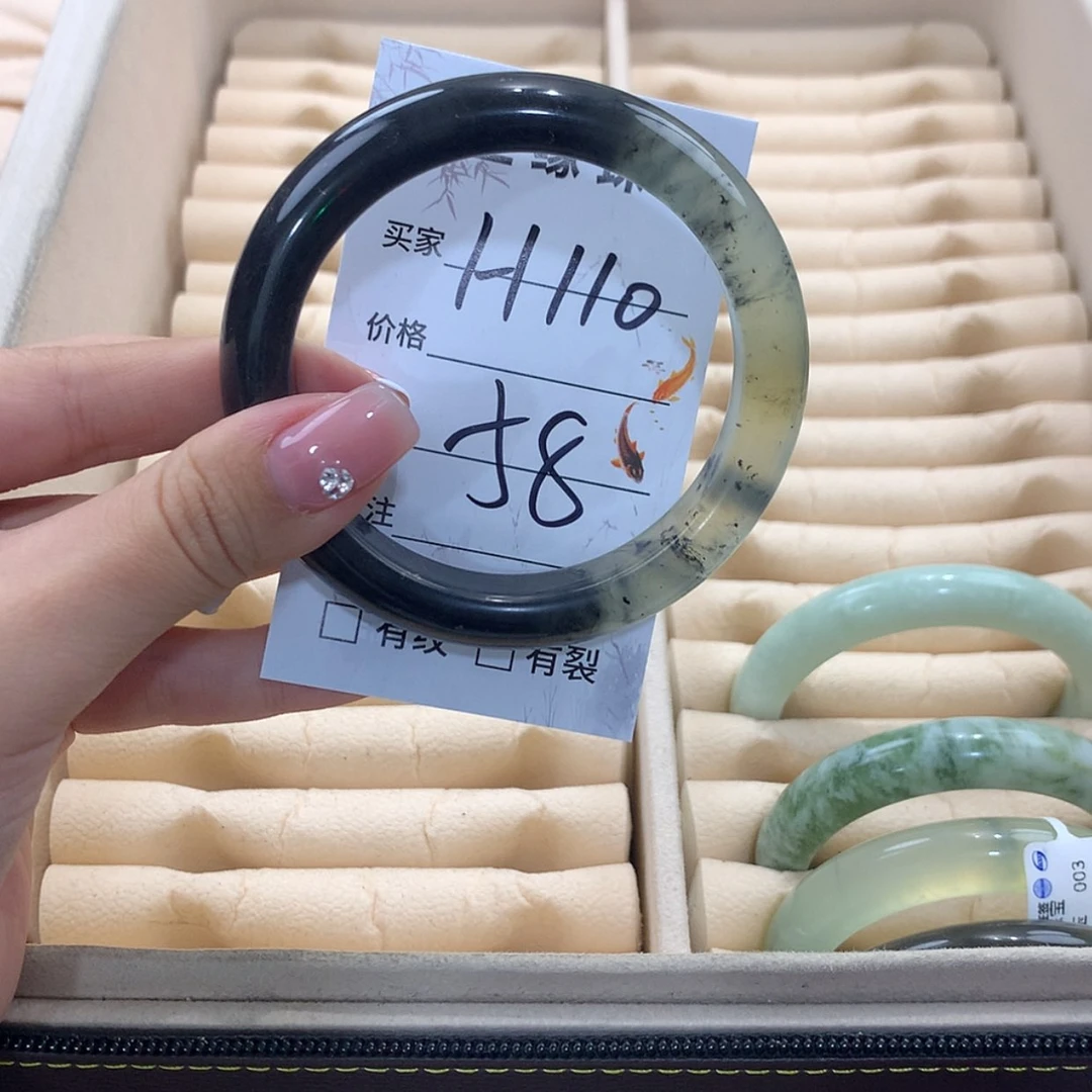 【闪购商品】蛇纹石玉未镶嵌手镯