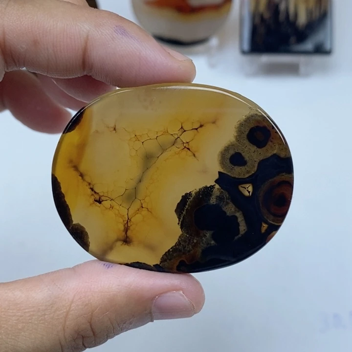 玛瑙/玉髓未镶嵌珠宝半成品