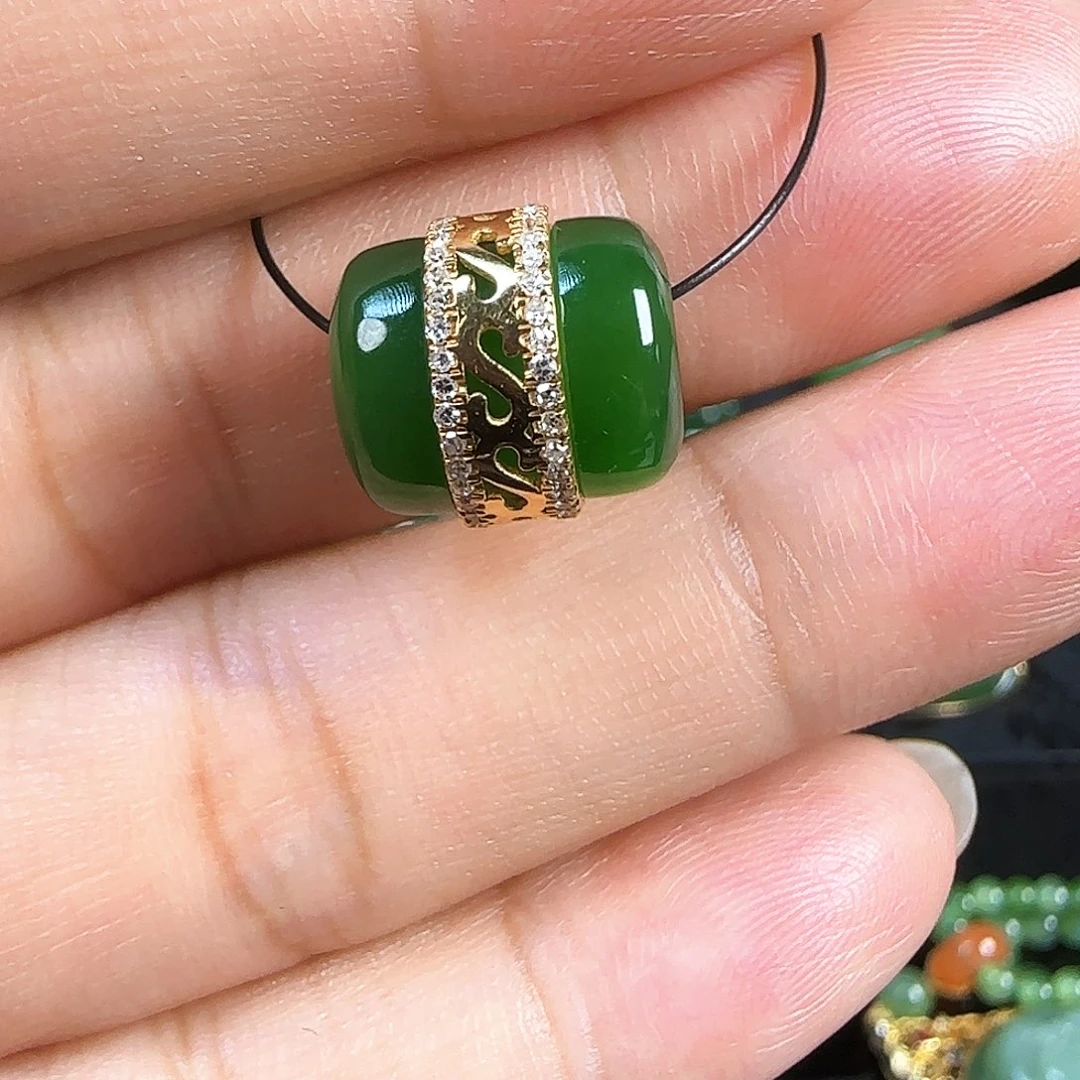 和田玉（碧玉）18K金镶嵌颈饰