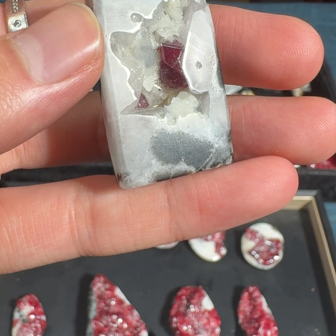 天然辰砂朱砂聚宝盆