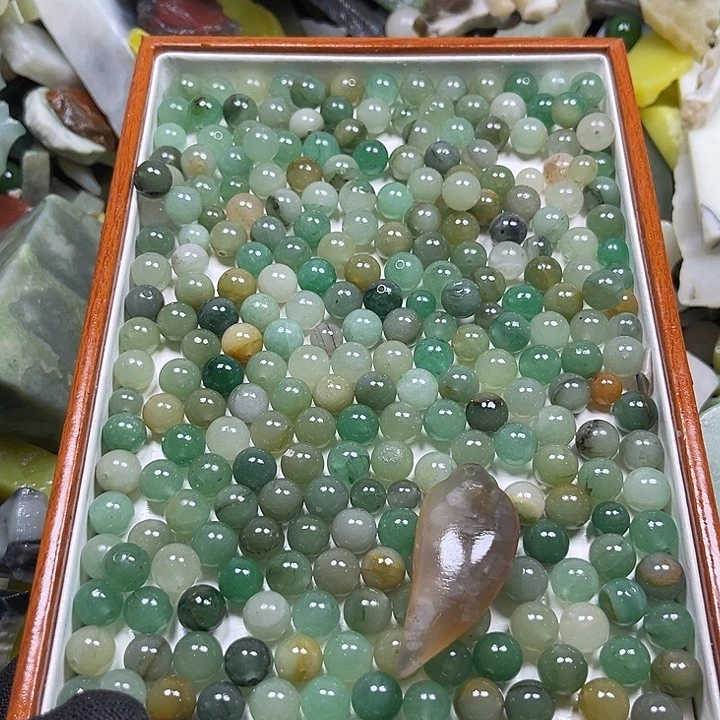 未镶嵌和田玉珠宝半成品