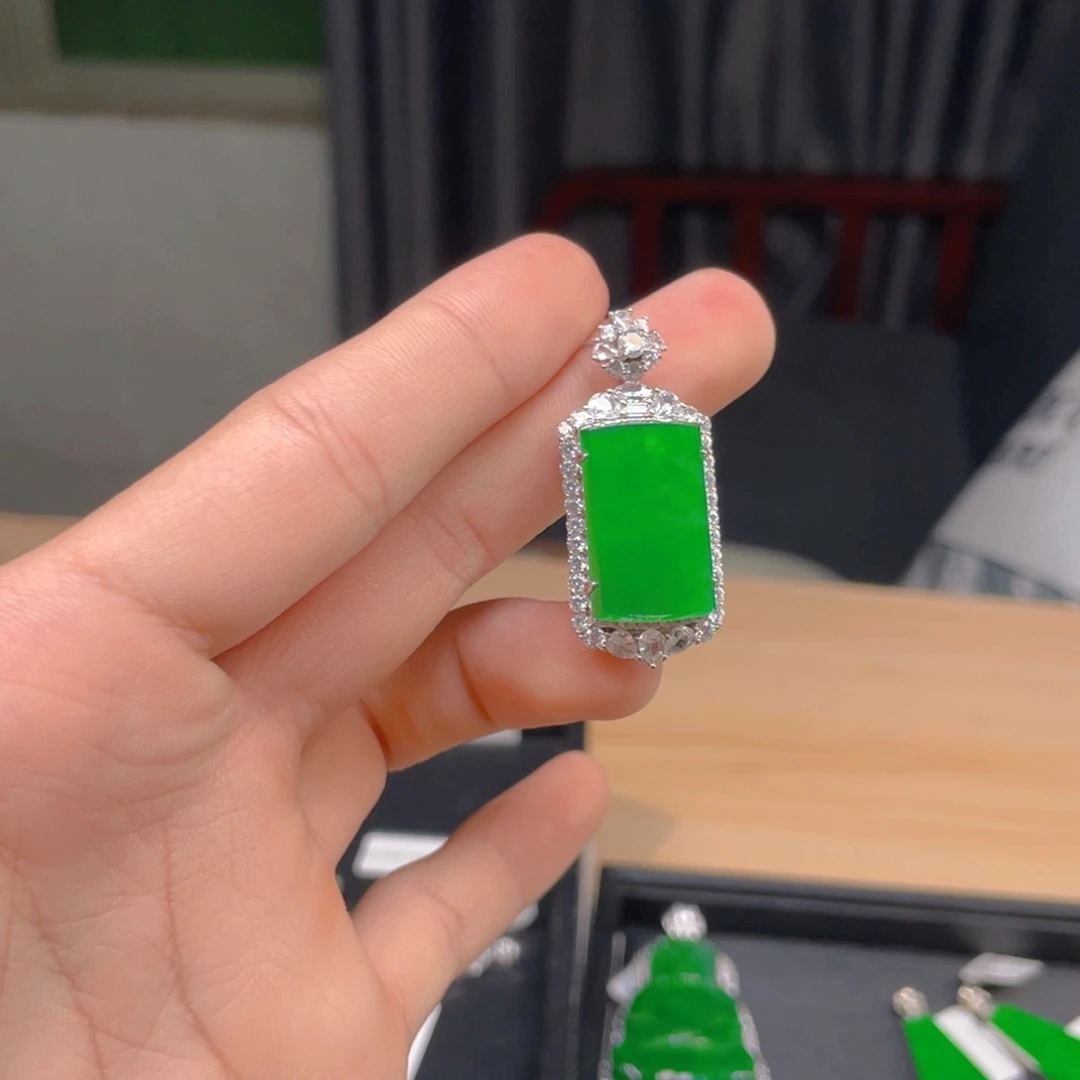 翡翠银S925镶嵌颈饰
