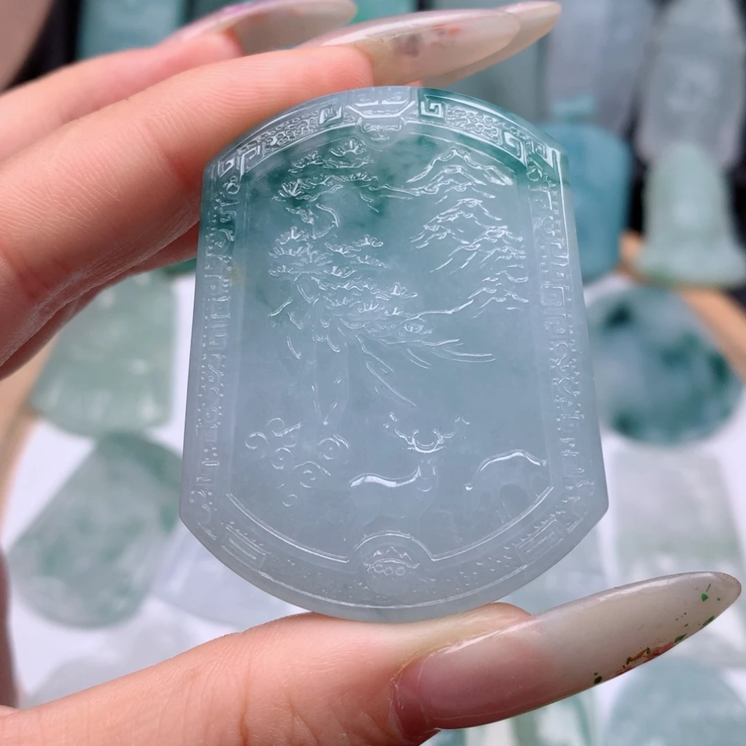 【闪购商品】翡翠颈饰未镶嵌小*冰胶山水