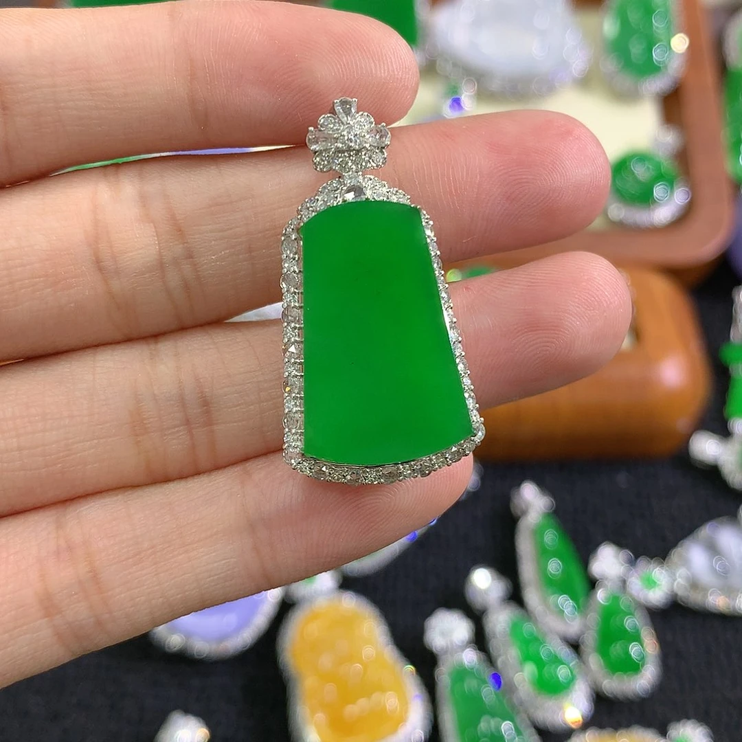 【闪购商品】翡翠18K金镶嵌吊坠(不含链)无事牌