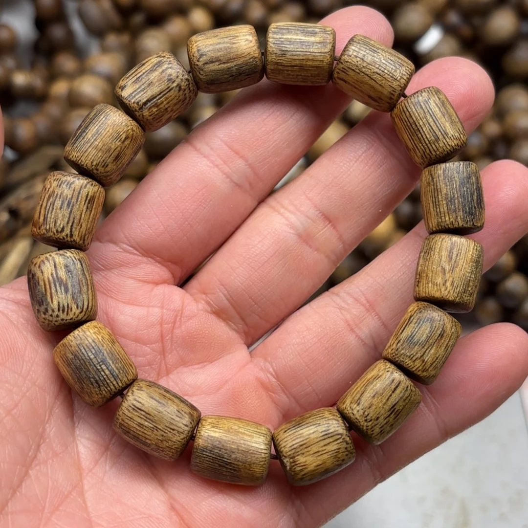 沉香碎屑沉香乌身圆叶1.1桶12.2克