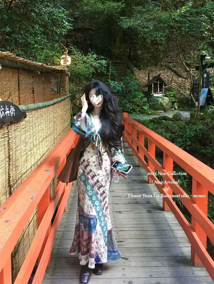 秋季新款复古V领灯笼长袖连衣裙女包臀修身款鱼尾长裙 Q297