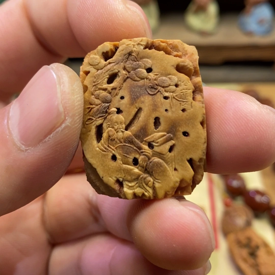 潍坊核雕桃核雕刻松荫高士