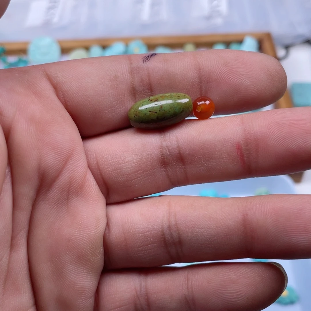 颈饰未镶嵌南红玛瑙180