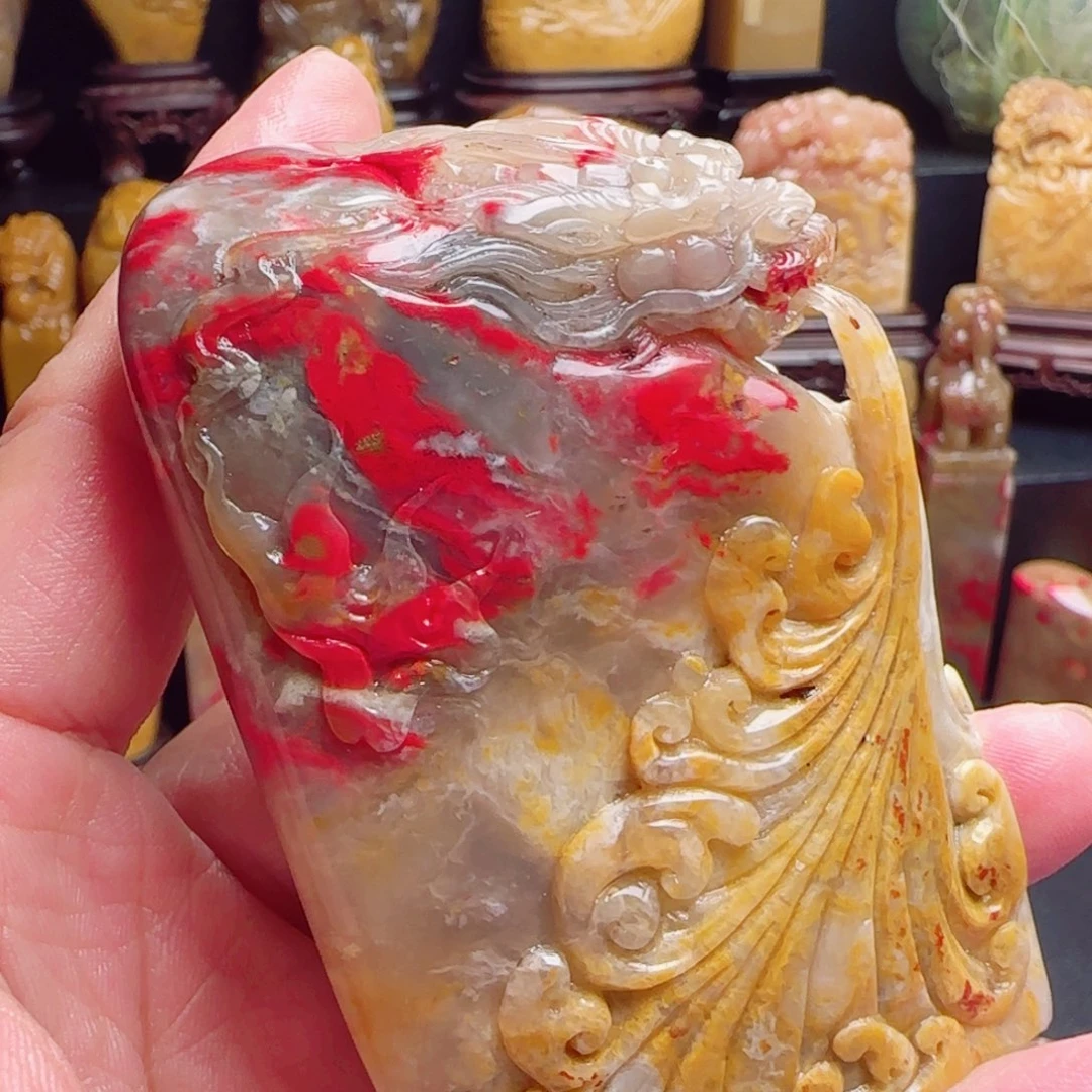 昌化石昌化鸡血石