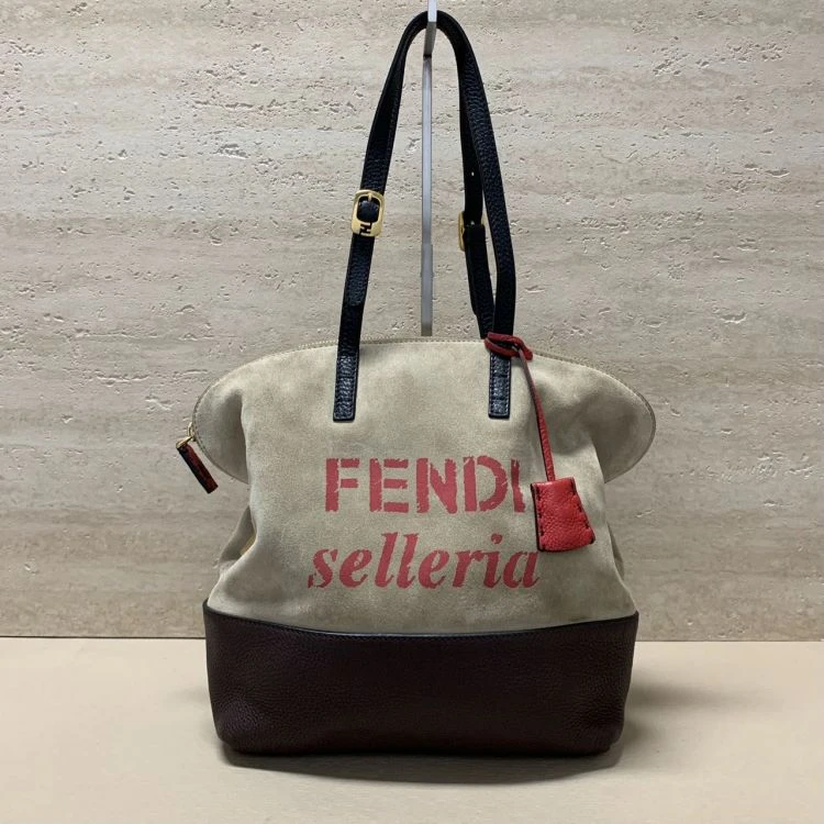 95新/芬迪/包包/[251210NKWC]/C1858808136