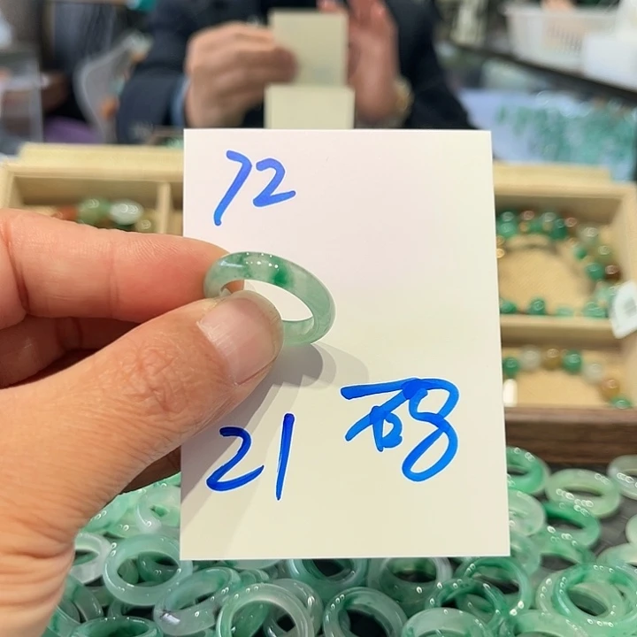 石英质玉未镶嵌戒圈