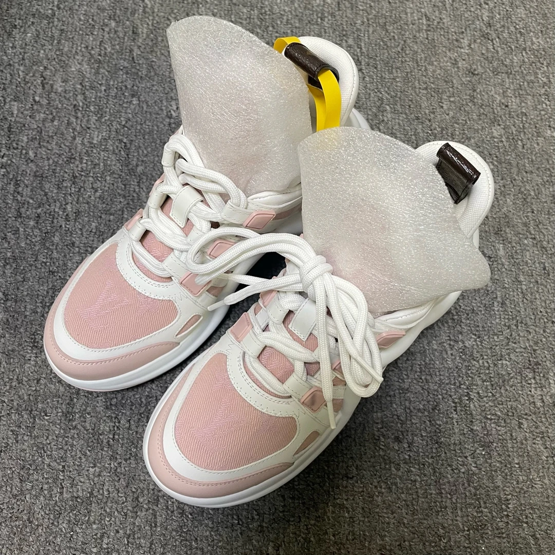 未使用 LouisVuitton/路易威登 （有盒）Archlight 拱桥 36 4048