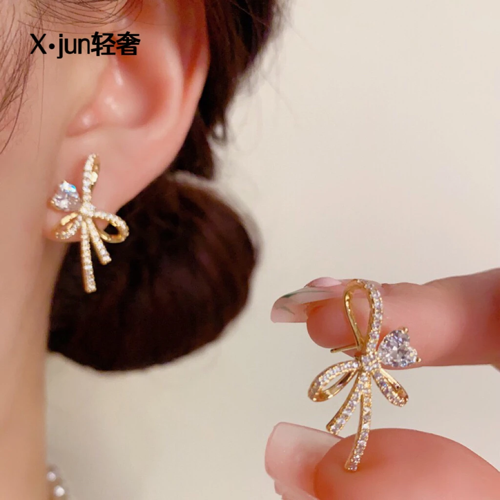 铜合金耳饰 法式轻奢高级感微镶锆石蝴蝶结耳钉精致百搭超闪耳环