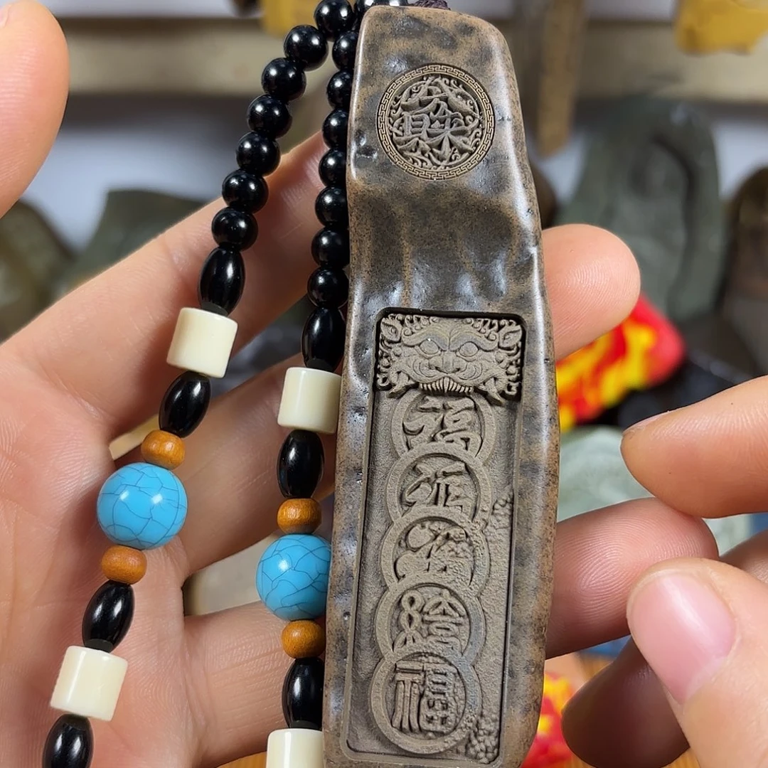 新疆戈壁石原石雕刻