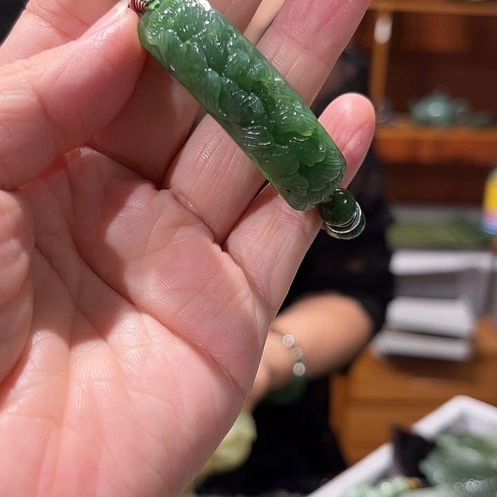 未镶嵌岫玉毛衣链