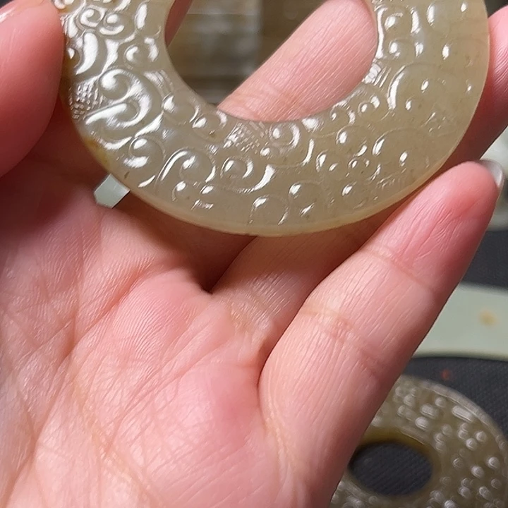 小***跑和田玉（糖玉）未镶嵌挂件