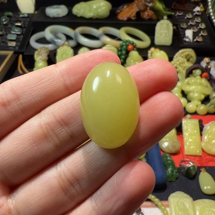 和田玉（黄玉）颈饰未镶嵌