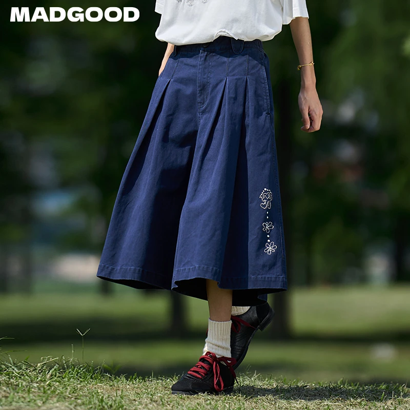 madgood马得工地日系夏季重磅双褶设计亚银半圆烫钻七分裤KZ13422