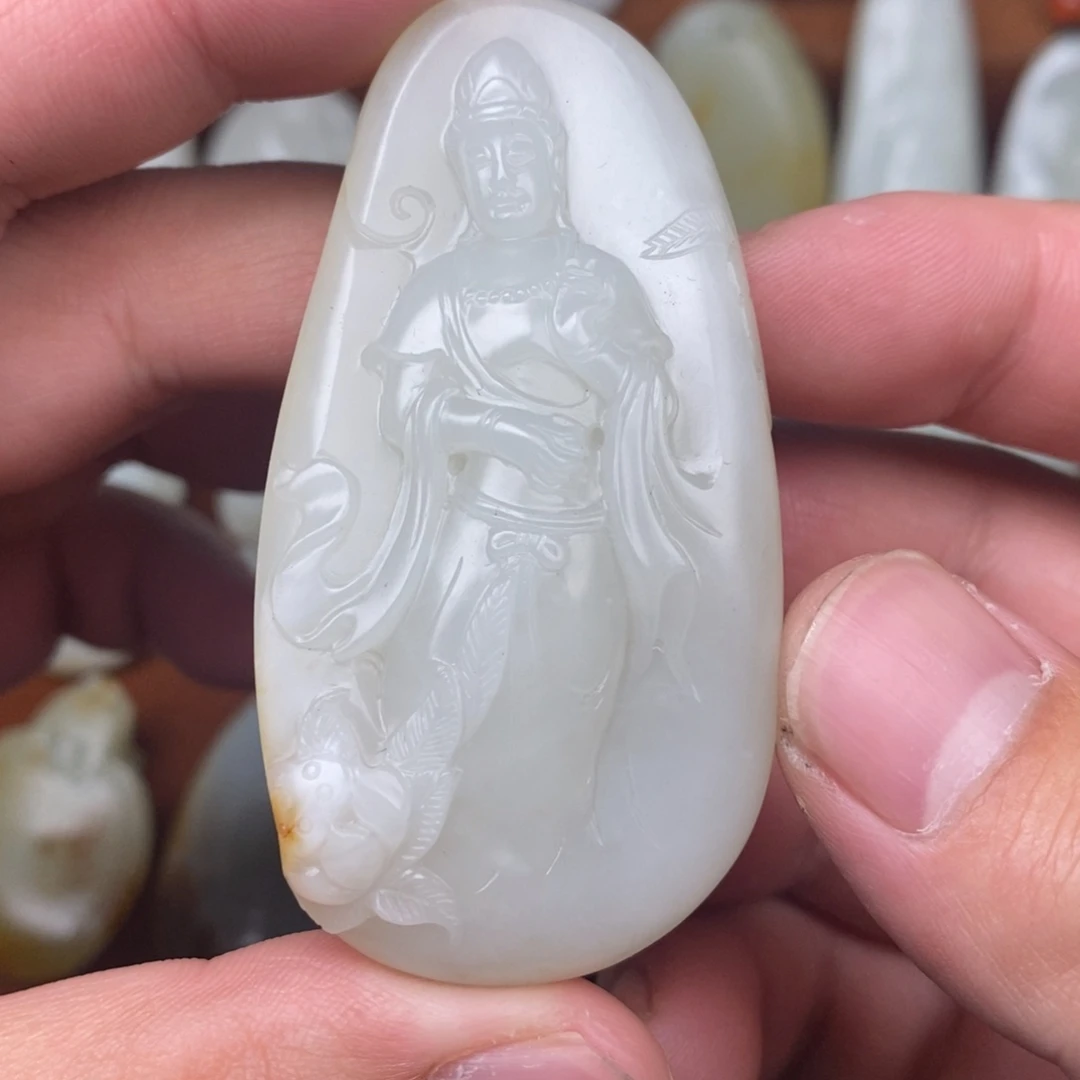 和田玉未镶嵌颈饰