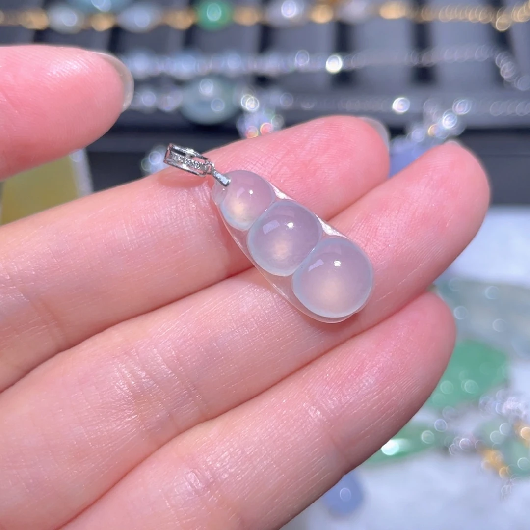 翡翠18K金镶嵌颈饰翡翠