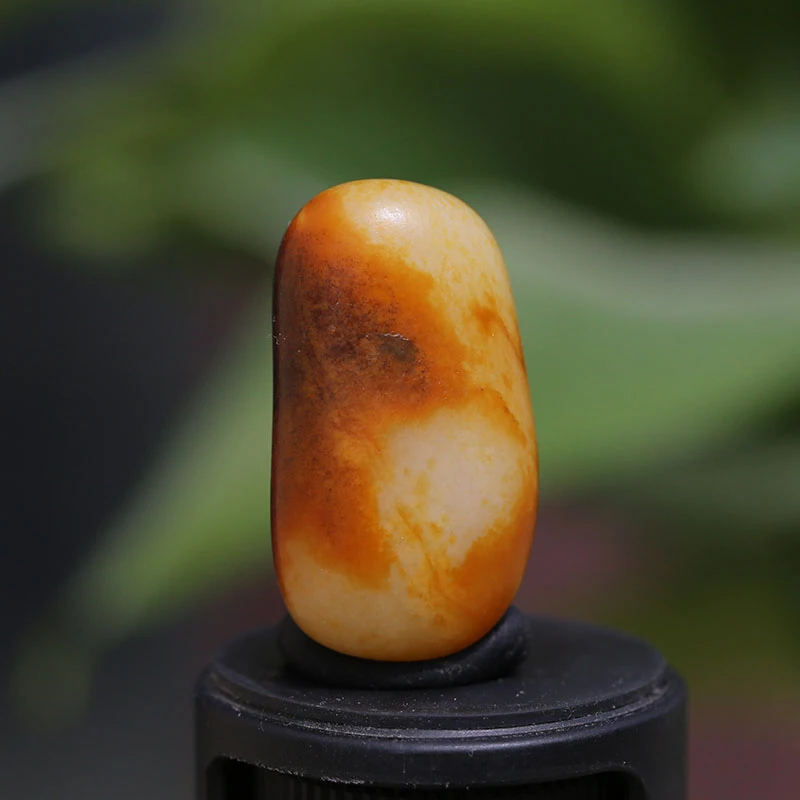 新疆和田玉25.8克 随形 红油皮 底子亮 细度优 男女吊坠