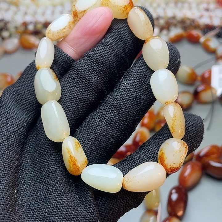 和田玉未镶嵌手链