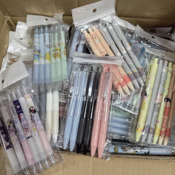 Y008儿童卡通写字0.5中性笔