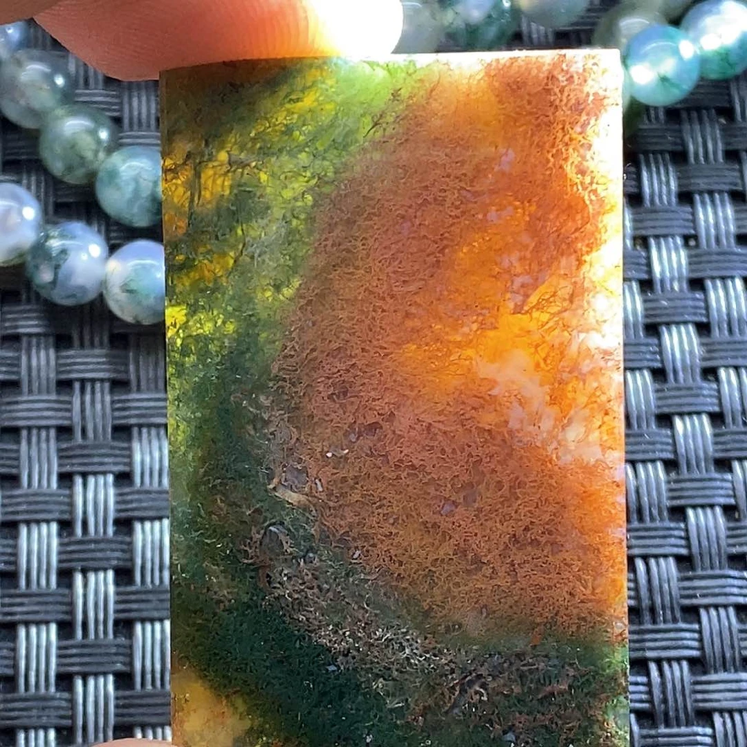 未镶嵌颈饰玛瑙/玉髓岁**忧