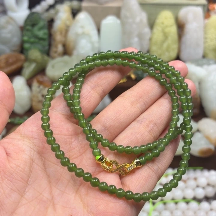 开***心和田玉未镶嵌颈饰