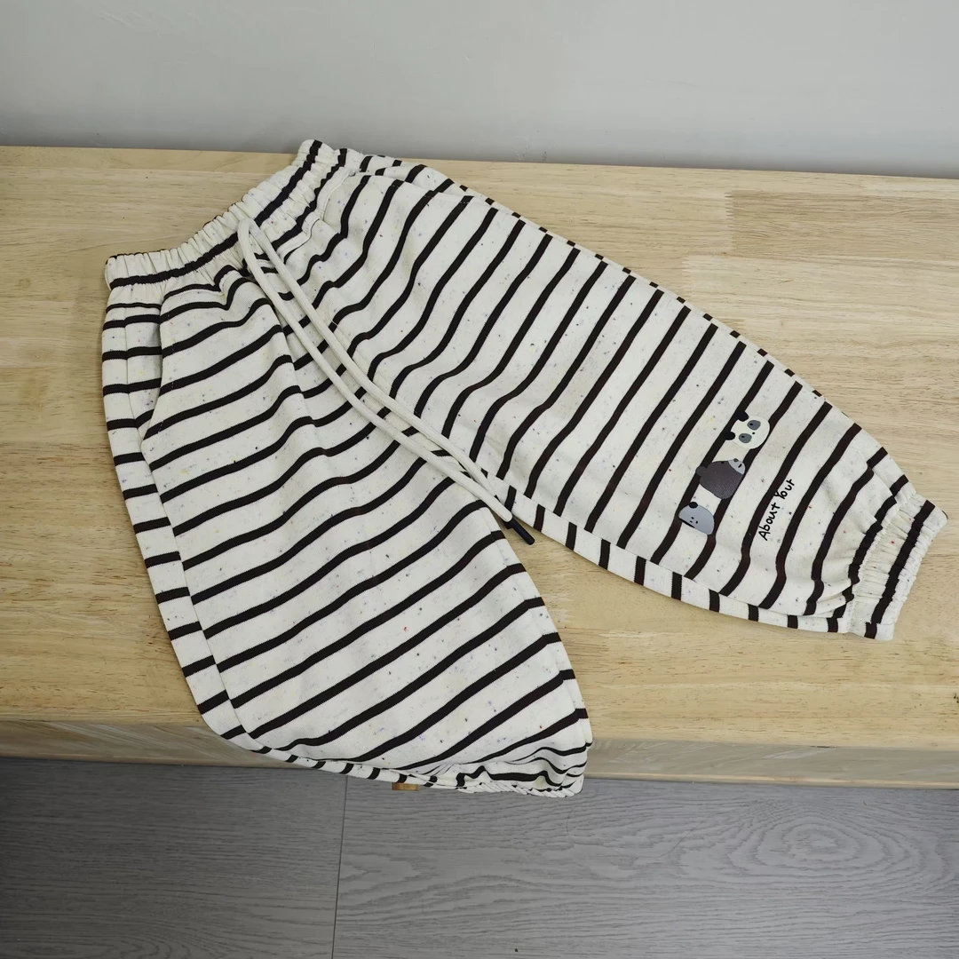 新款春季小熊头条纹卫裤T023