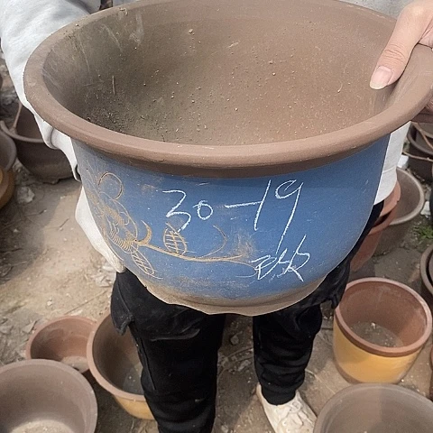 紫砂中国宜兴紫砂花盆，