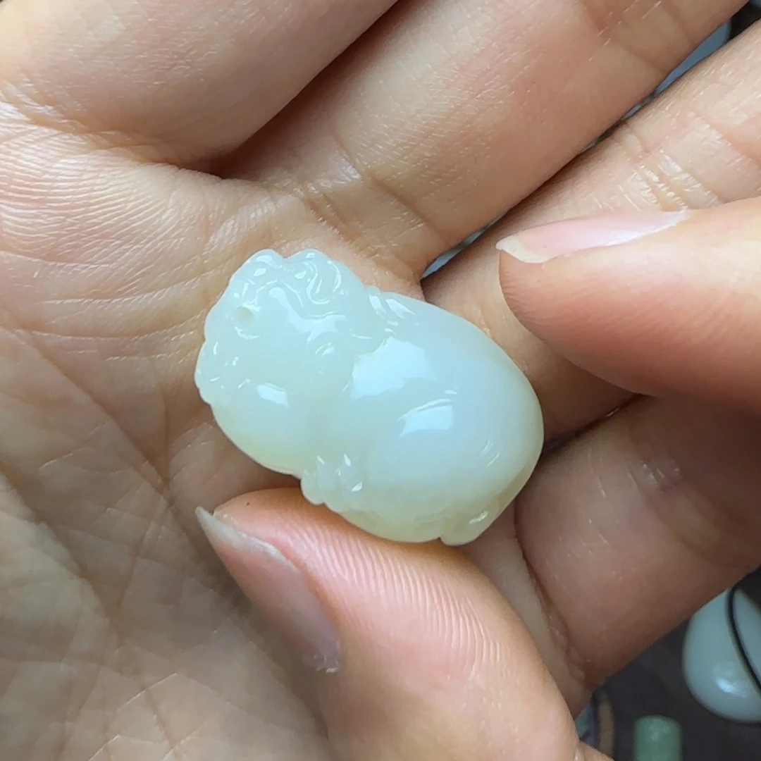 和田玉挂件未镶嵌貔貅