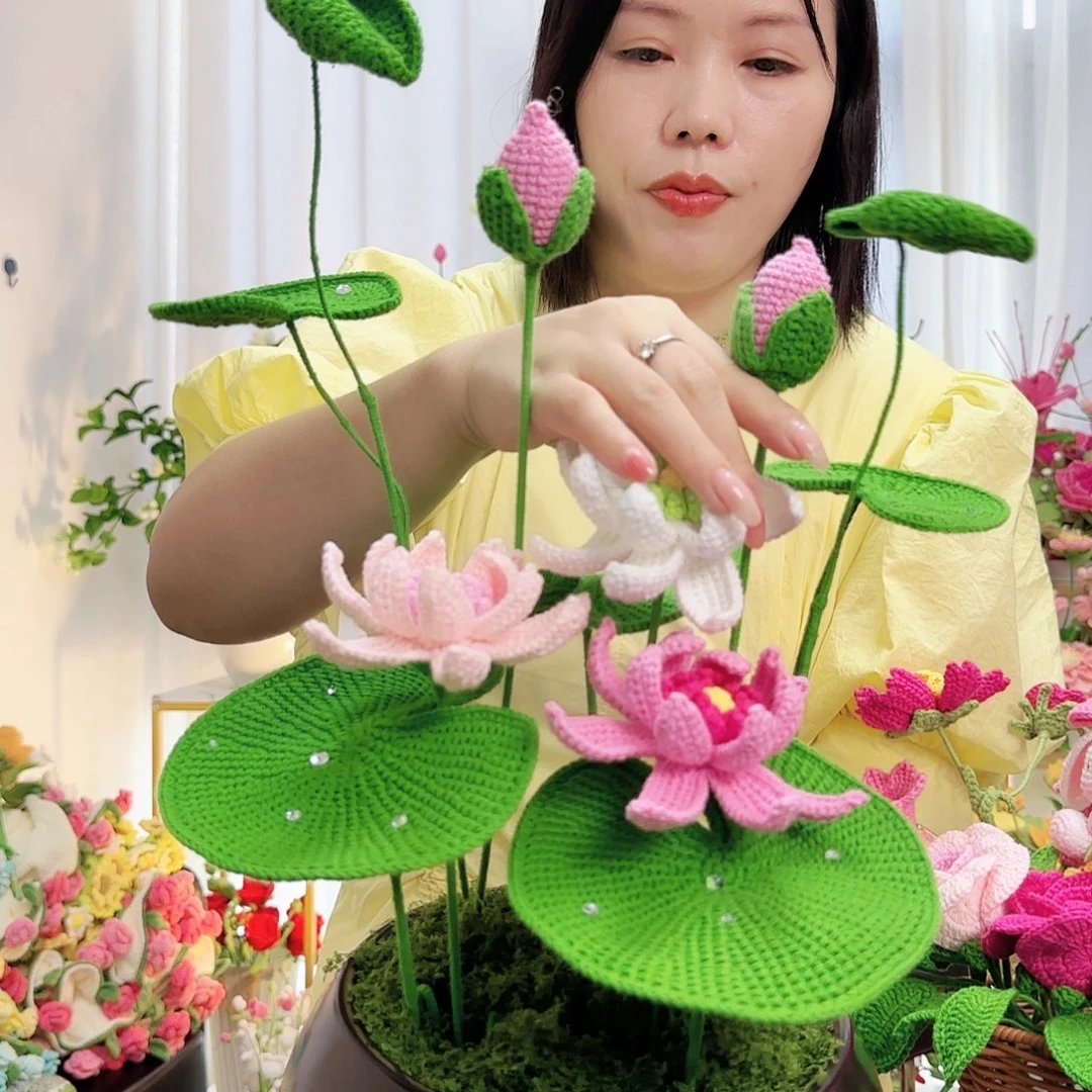 莱赛尔纤维棉手工钩织碗莲花
