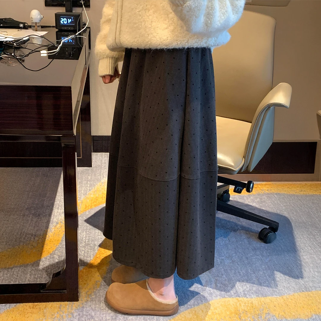 深灰色波点毛呢半身裙女冬季新款大码胖mm梨型身材遮胯显瘦a字裙