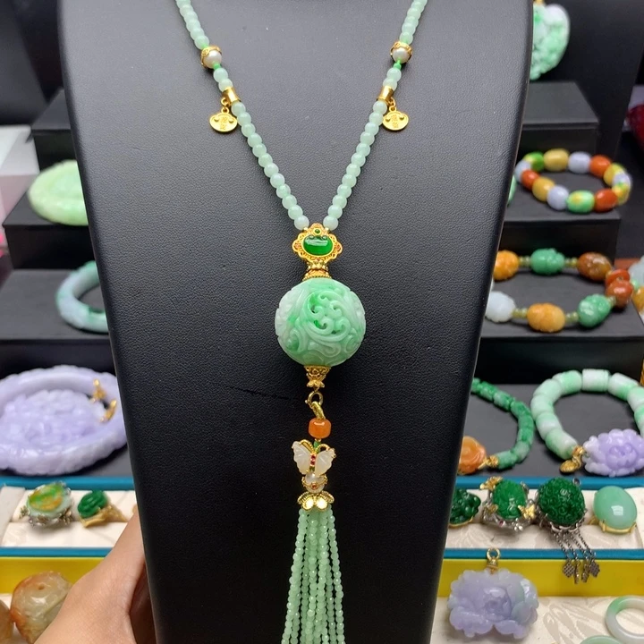 颈饰未镶嵌翡翠翡翠球