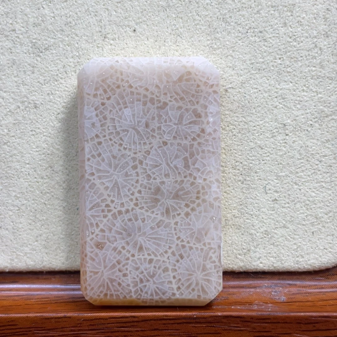 硅化玉未镶嵌颈饰k10