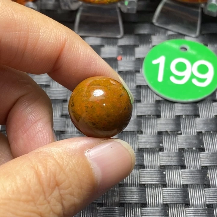 未镶嵌颈饰玛瑙/玉髓零*