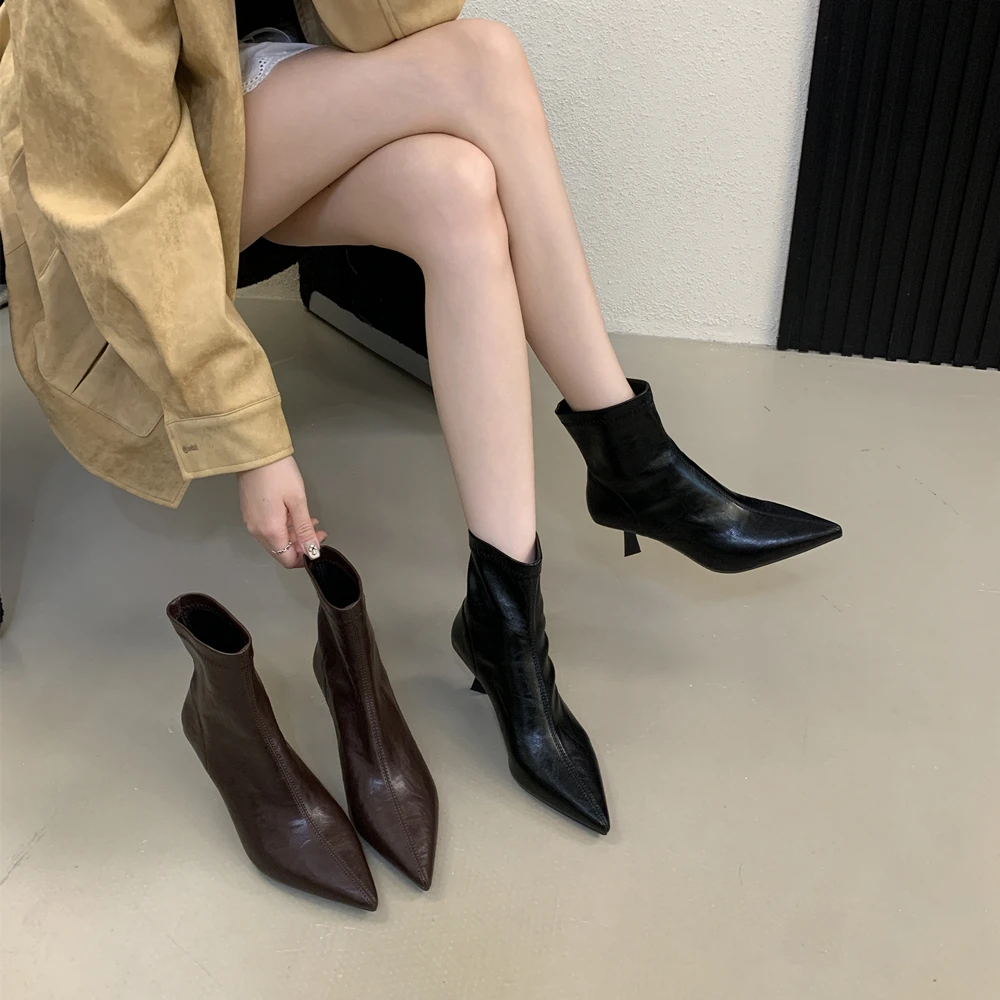 尖头高跟短靴2025秋冬新款欧美范网红气质瘦瘦靴女小众细跟时装靴