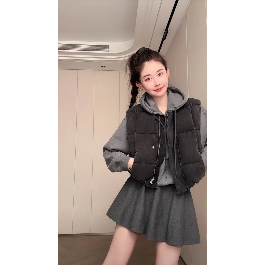 【RUNAWAY】白鹅绒牛仔马甲-杰尼龟