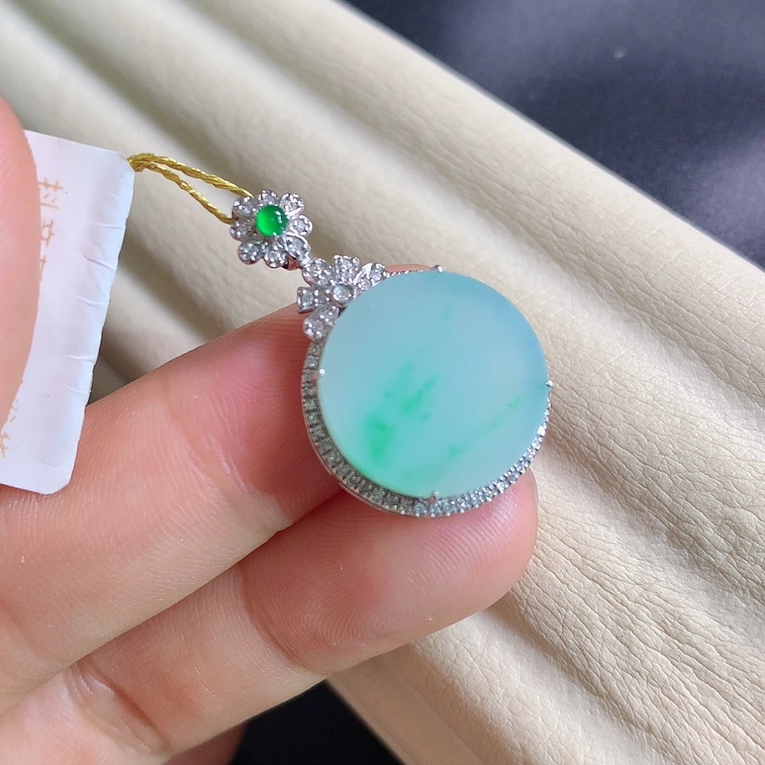 翡翠18K金镶嵌颈饰缅甸天然a货翡翠无事牌