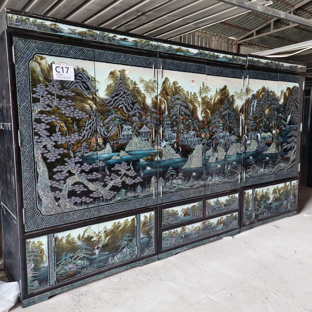 实木大漆螺钿镶嵌大衣柜