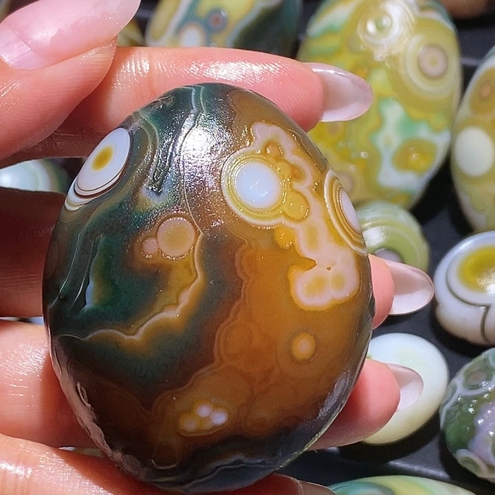 玛瑙/玉髓未镶嵌珠宝奇石58