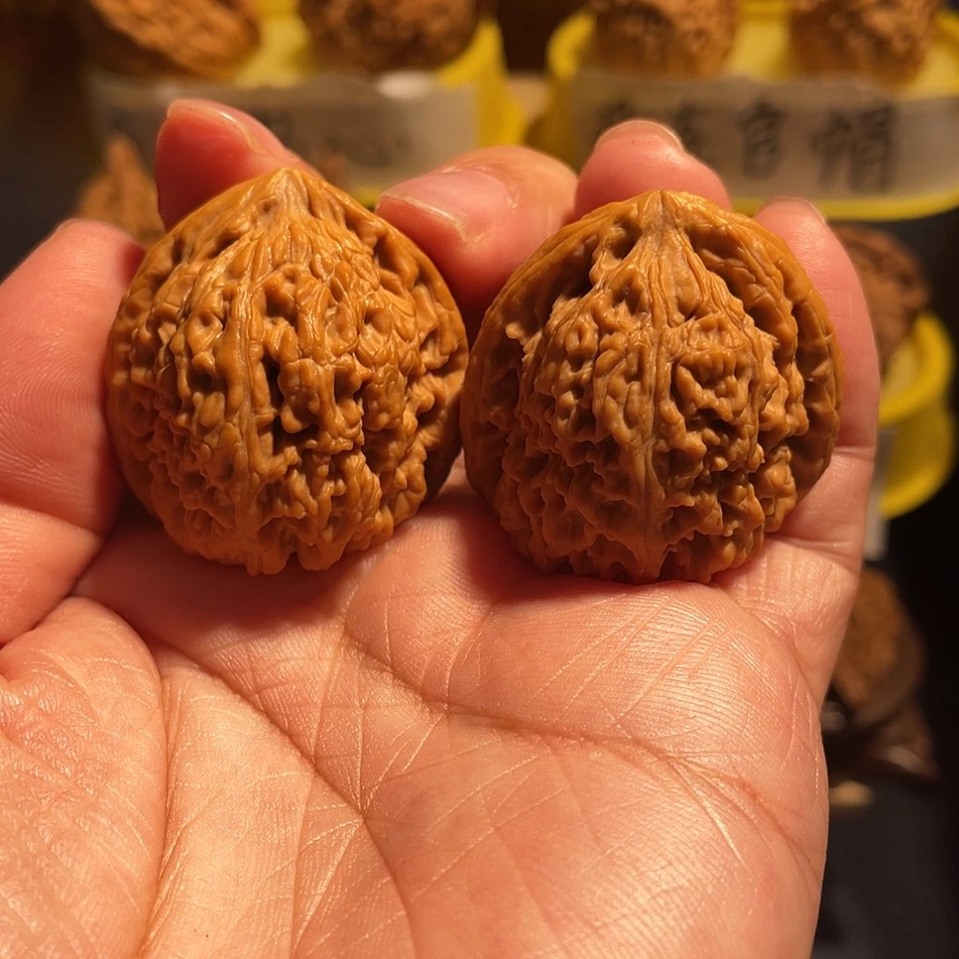 吊坠文玩核桃秋麻南疆石