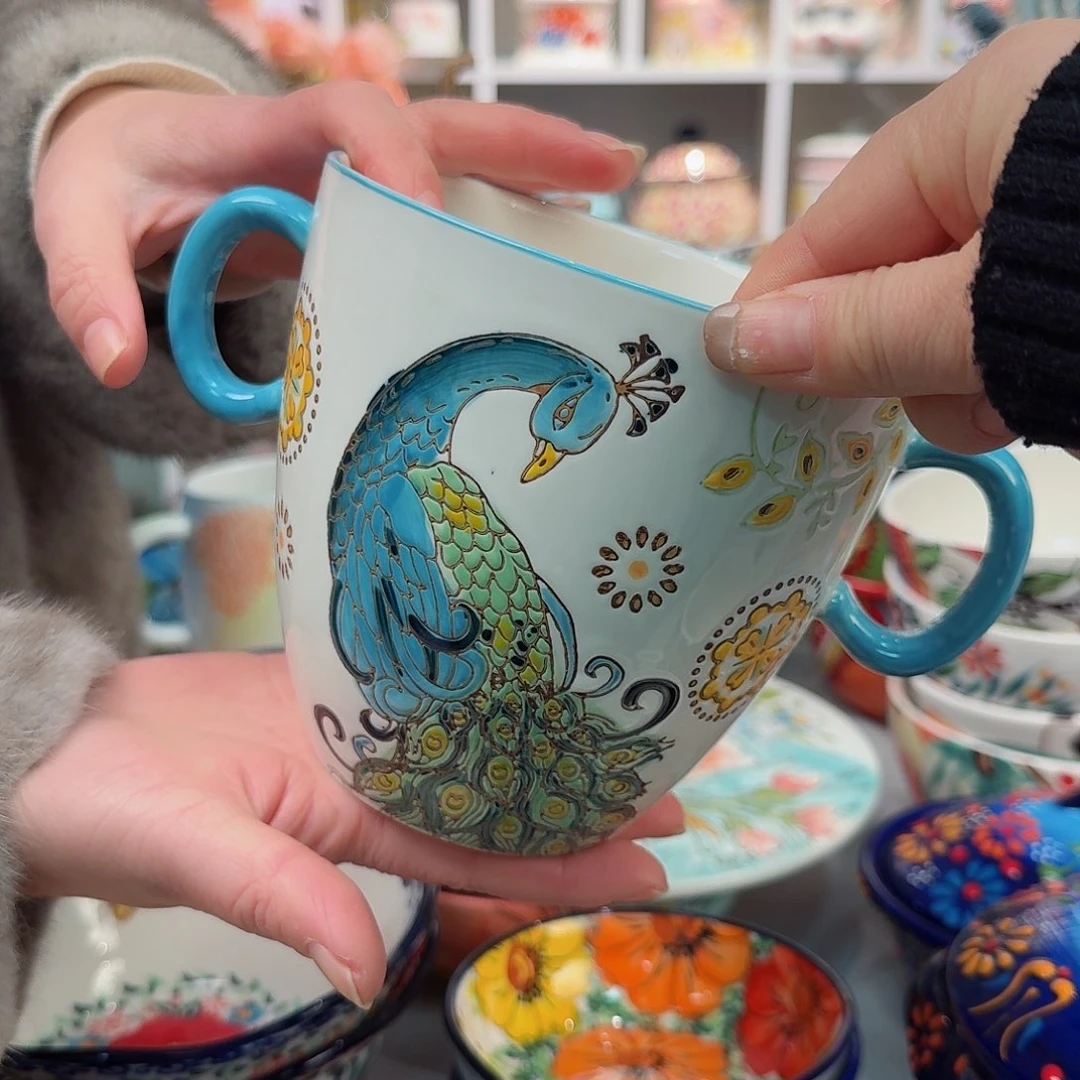 瓷孔雀双耳大杯一只