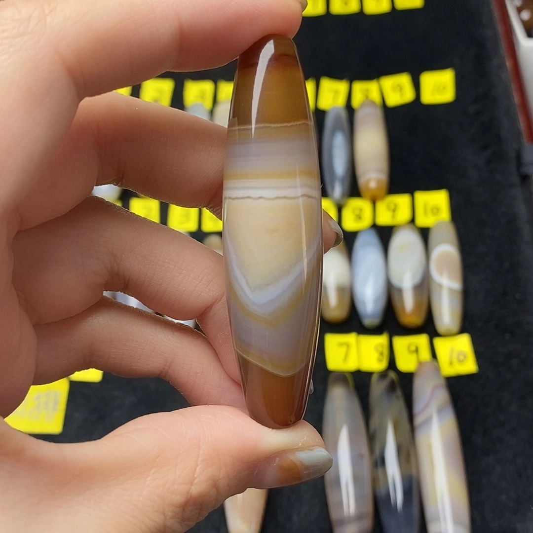 火****玛瑙/玉髓未镶嵌颈饰