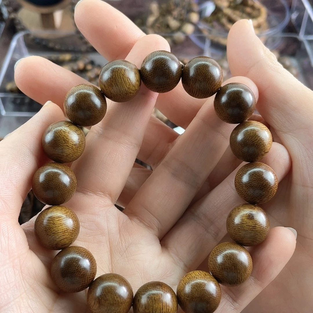 沉香手串一****司越南芽庄白棋